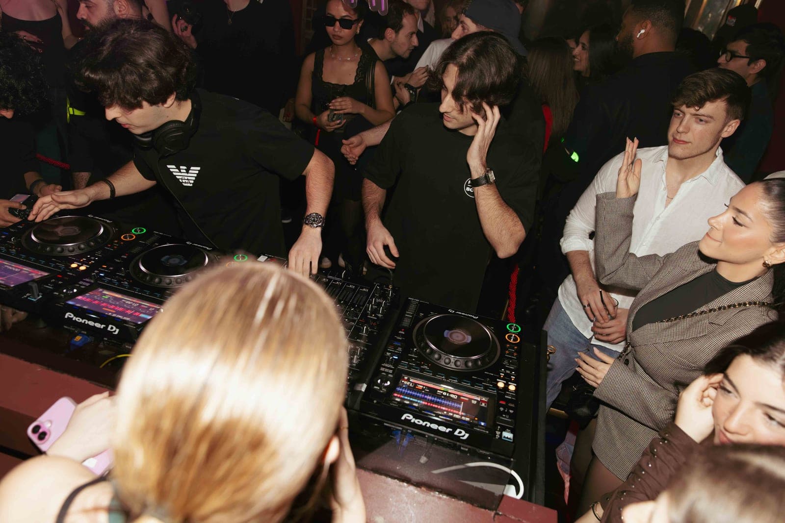 Can You Wear Shorts to Clubs in London?