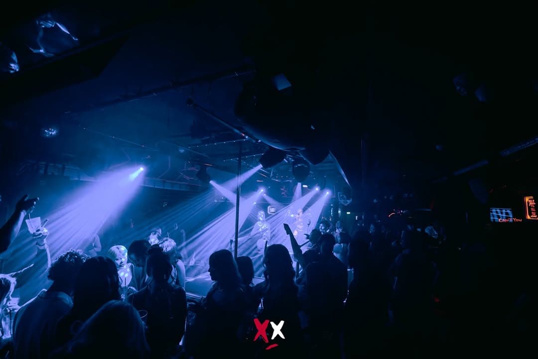 How Do Birthday Table Bookings Work in Exclusive London Nightclubs?