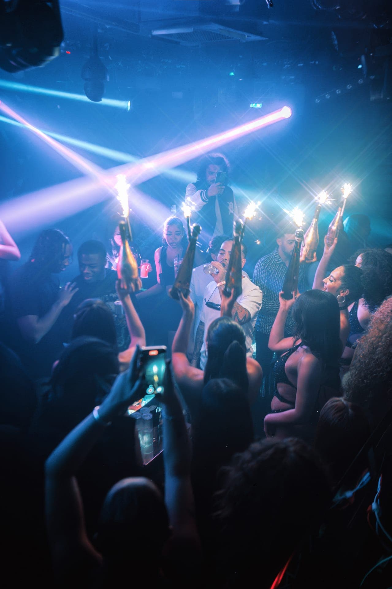 How Early Should You Arrive at a London Nightclub?